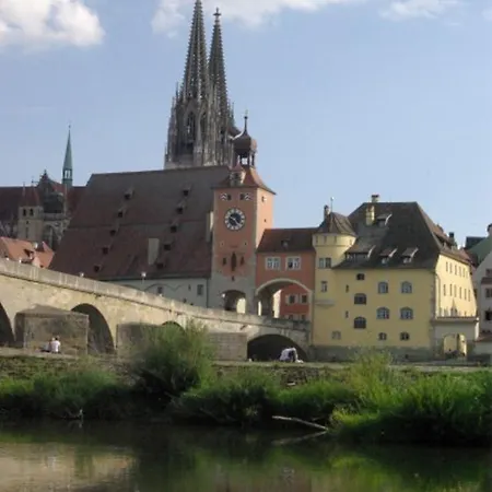 Aufhauser Hof *